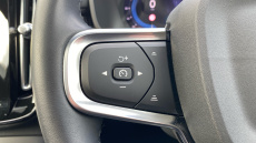 Volvo XC40 2.0 B3P Ultimate Dark 5dr Auto Petrol Estate